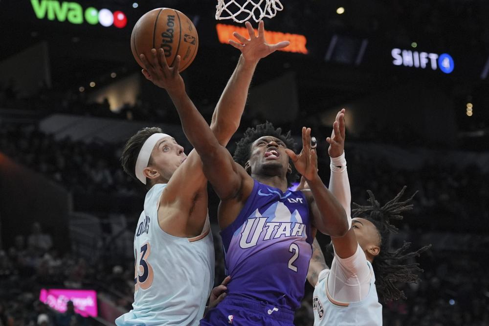 而缺席不仅 而缺席不仅